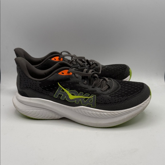 Hoka MACH 6 men’s 9.5 Black and Lime Running Shoes S4